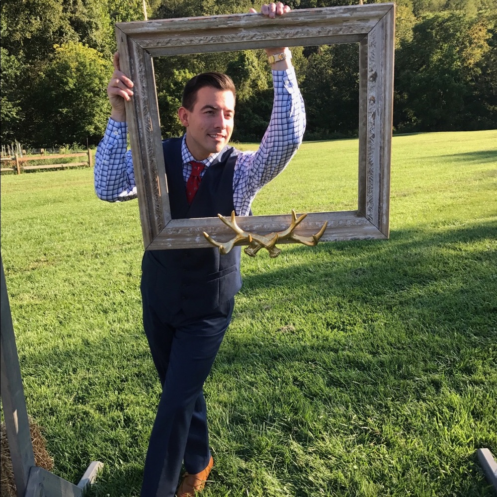 Meet your Posher, Raymond
